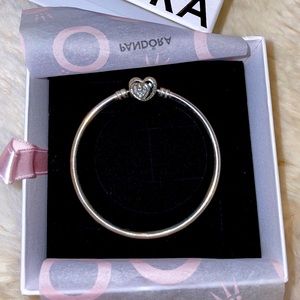 Pandora clasp bracelet